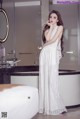 TouTiao 2017-09-22: Model Wa Ya (瓦娅) (20 pictures) P5 No.f2062a Image No. 31